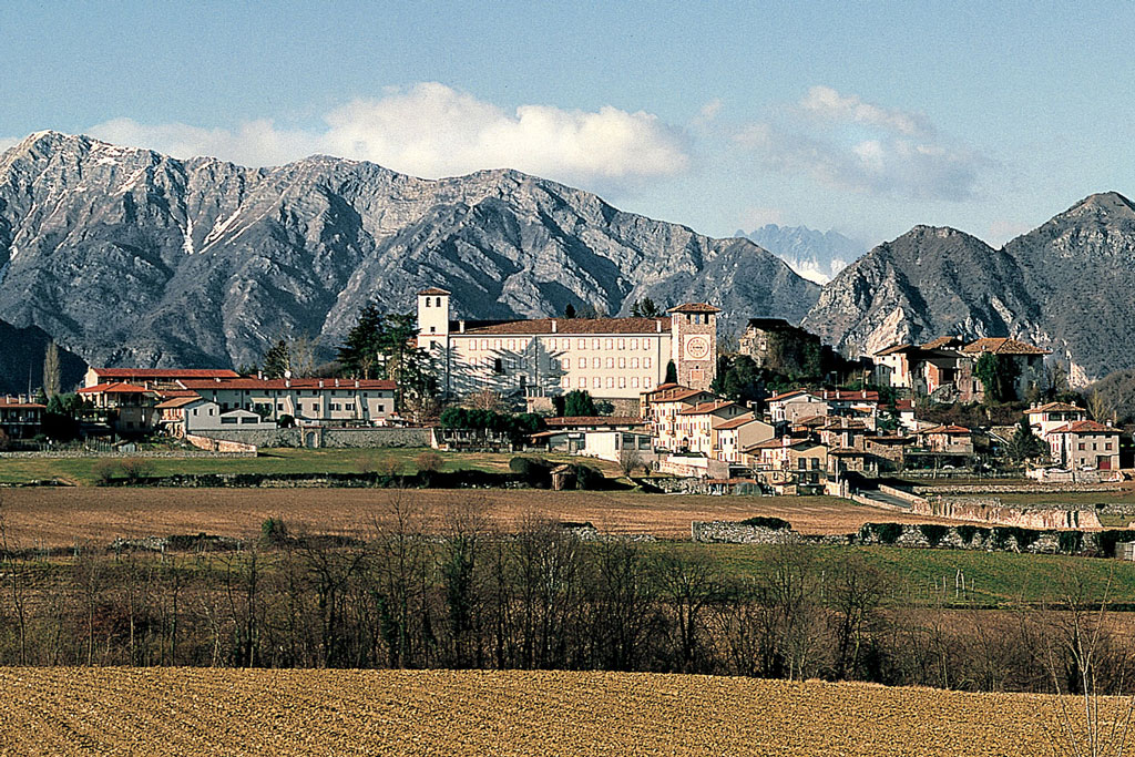 Slide 1B. La terra dei castelli