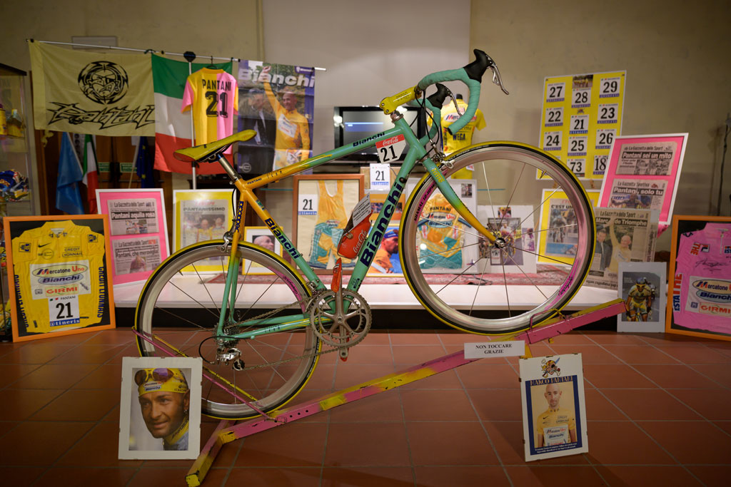 Slide 50Pantani – Mostra delle bici e dei cimeli di Pantani