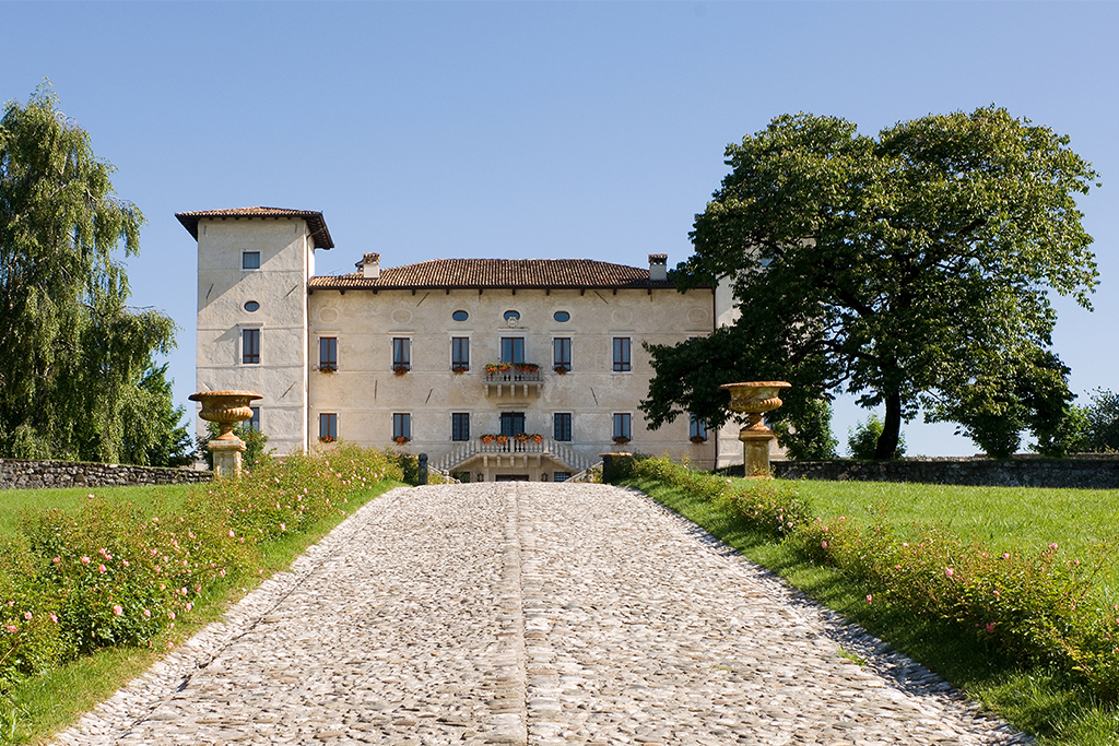 Slide Escursione – La Terra dei Castelli